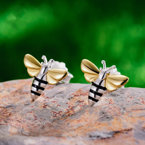 boucles d'oreilles abeilles en tenue d'apparat