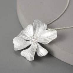 pendentif fleur épanouie argent