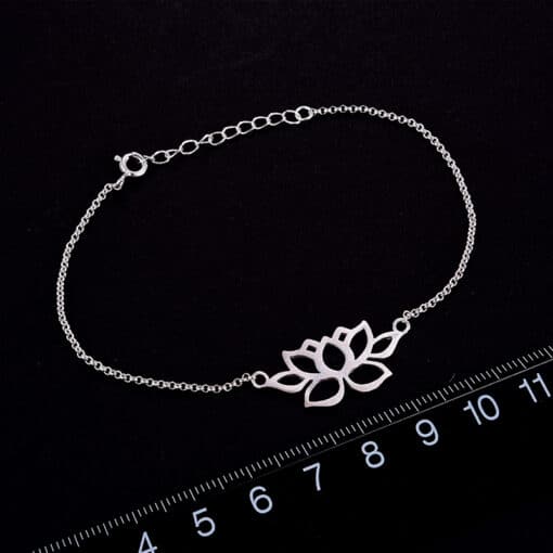 Bracelet fleur de lotus argent (dimension)