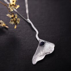 Pendentif feuille de ginkgo Argent